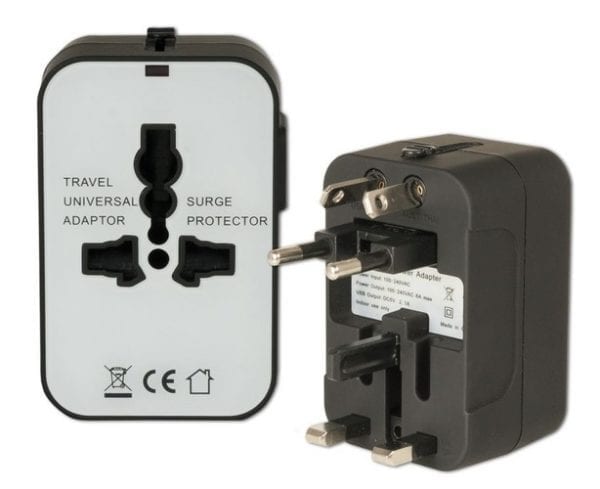 Prise adaptateur voyage Arcas avec 2 ports USB